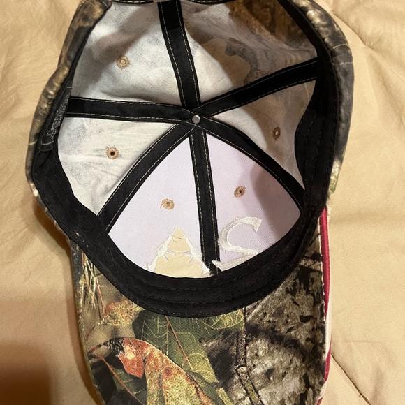 2A brand new Cammo Cap. - Picture 3 of 5